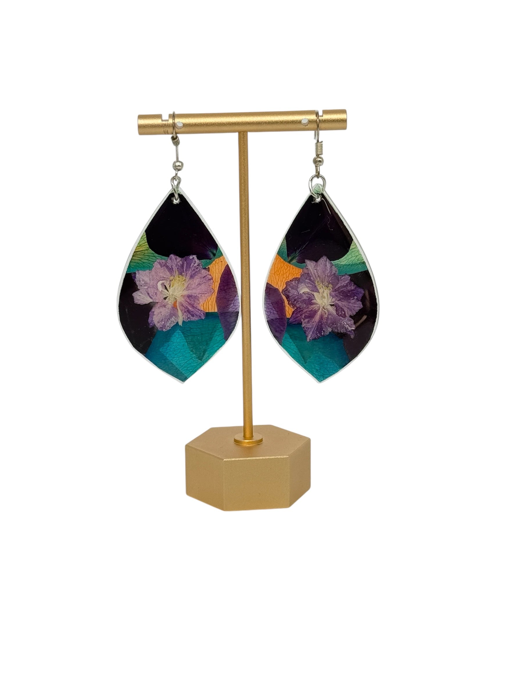 Tear Drop Natural Pressed Flower Earrings - Corazón Clothing