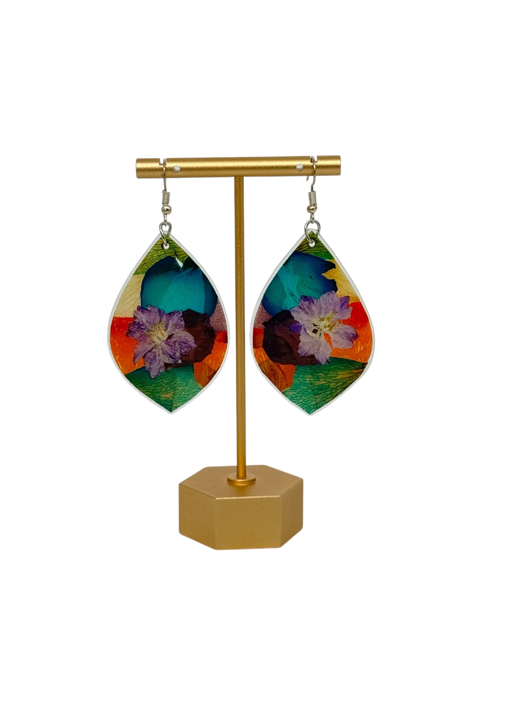Tear Drop Natural Pressed Flower Earrings - Corazón Clothing
