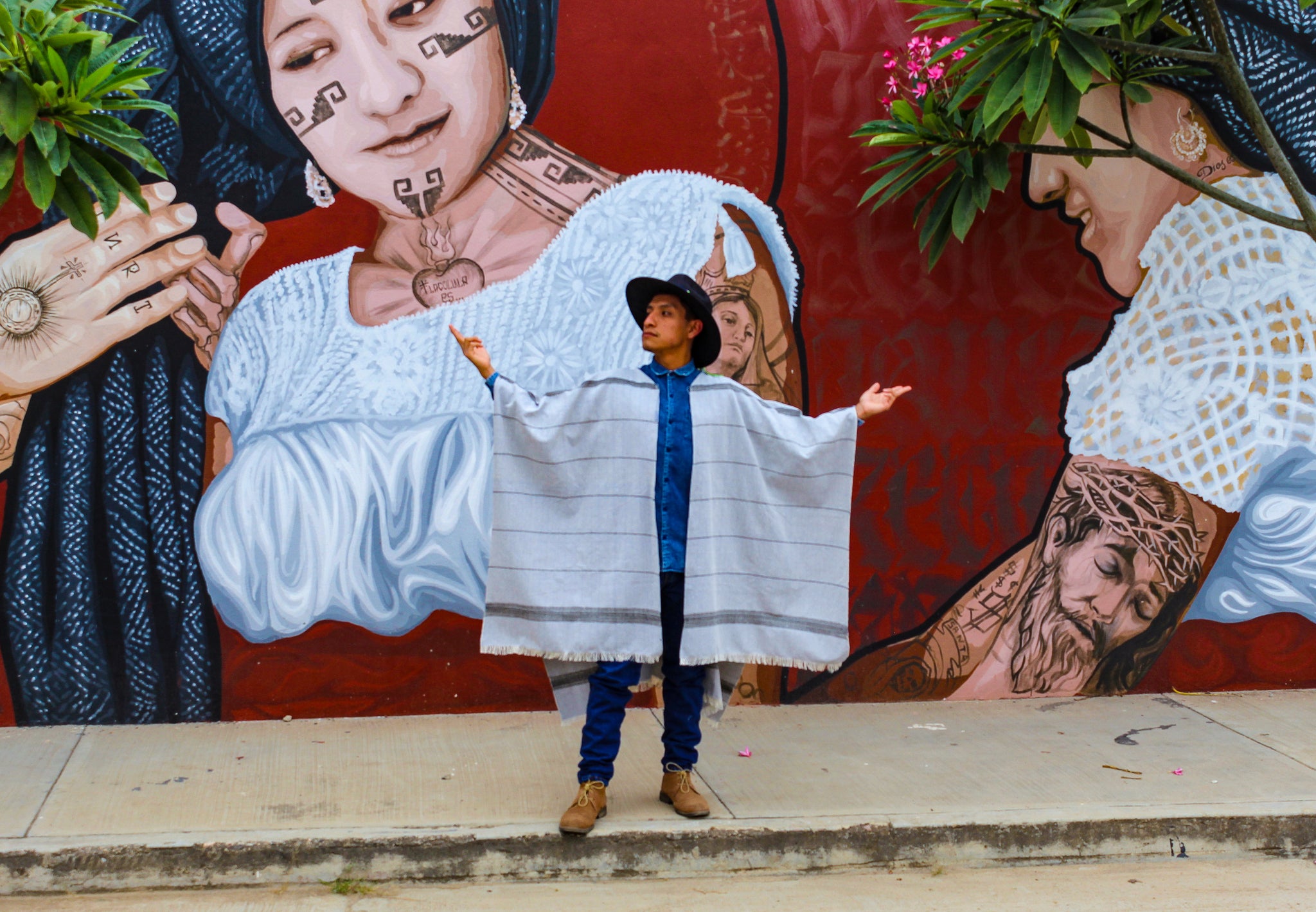 Oaxacan handcrafted Poncho - Corazón Clothing
