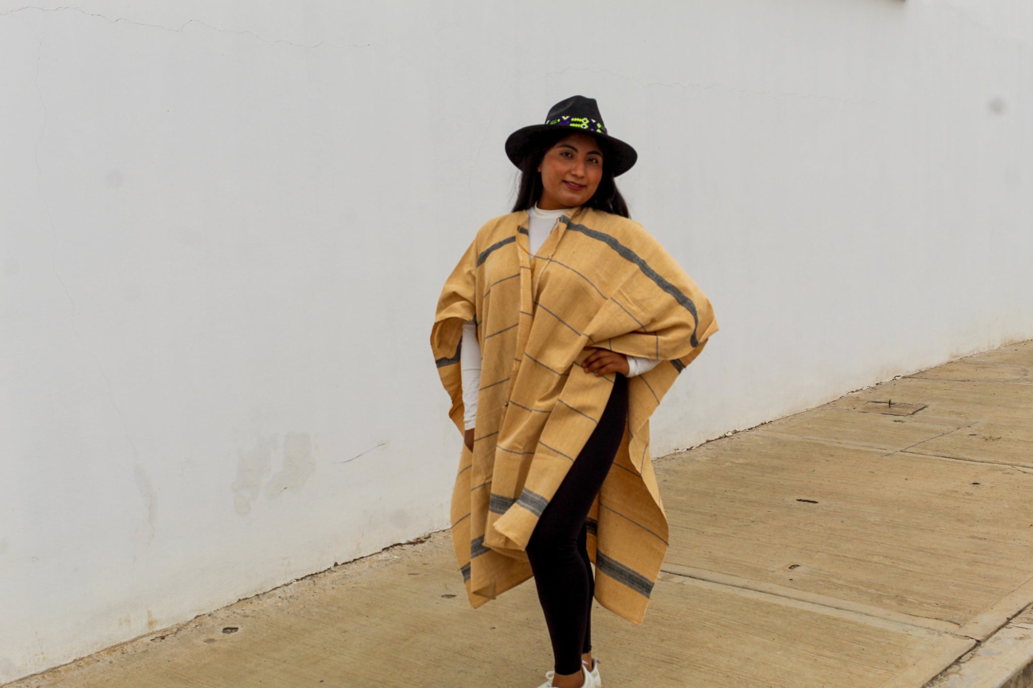 Oaxacan handcrafted Poncho - Corazón Clothing